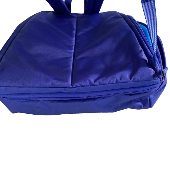 L L Bean original backpack, expandable, 30L, reflective, Gorpcore, durable - Picture 5 of 9